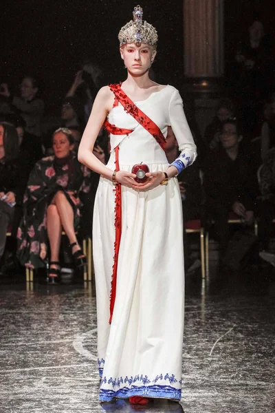 Look 33